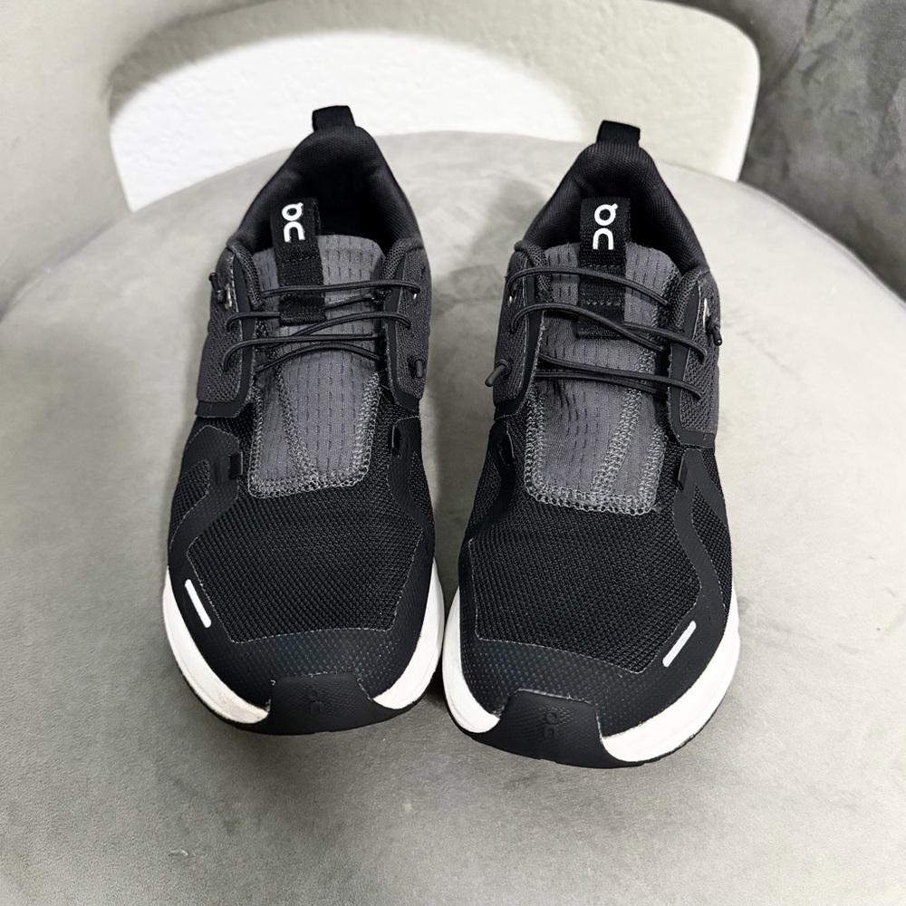 On cloud 6 - Picture 3 of 5